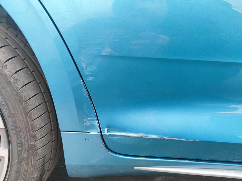 吉利星瑞 蓝色的车有做喷漆的? 做完跟原车漆色差大? 都是在4S店做的