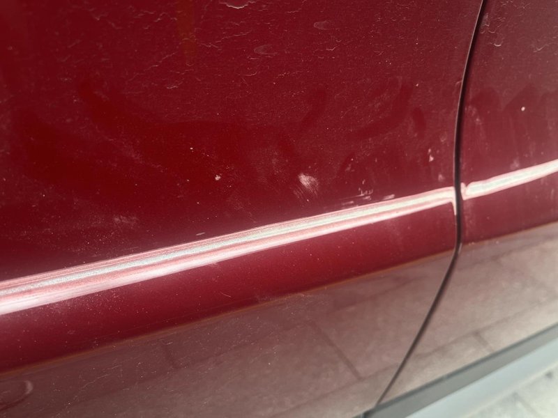 凯迪拉克XT4 想问下车子补漆有必要报保险吗，4s报一千一个面，外面修车店补漆如何？