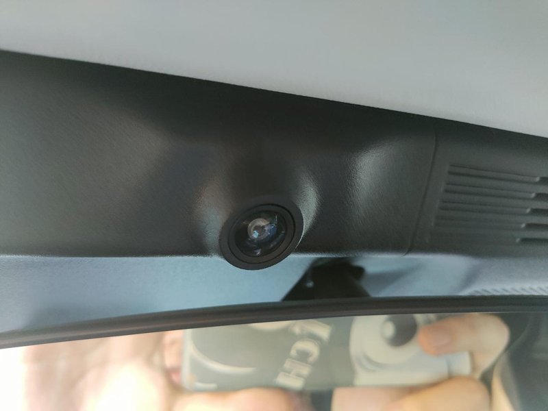 长安UNI-K 智电iDD 这个车内摄像头只能拍照和手势控制吗，好鸡肋啊，录像都不能