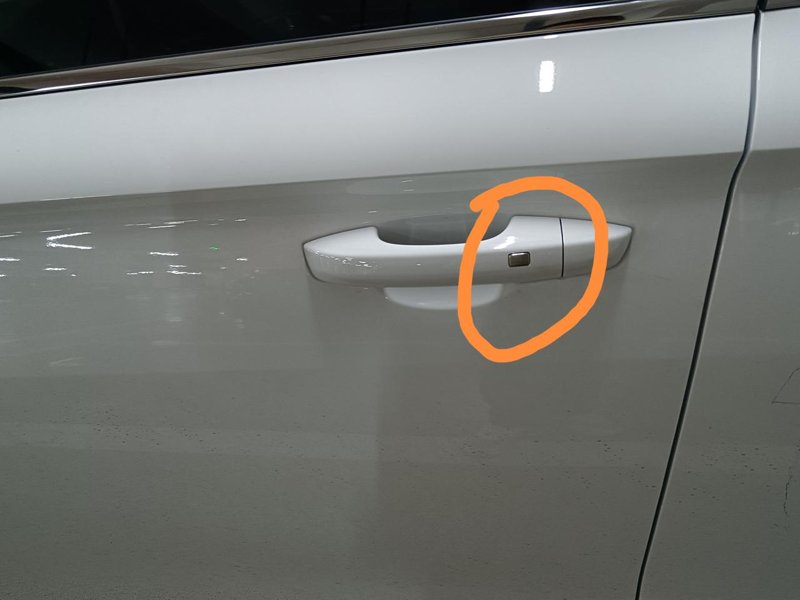 2023款吉利帝豪尊享版，主驾驶门是否有指纹锁开门功能？怎么录入指纹啊？
