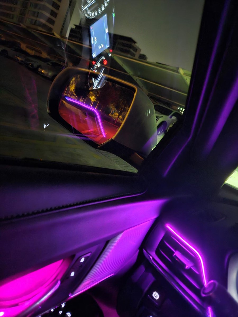 凯迪拉克CT4 ，加了氛围灯，晚上开车发现玻璃会反光，影响后视镜视线，有啥办法吗