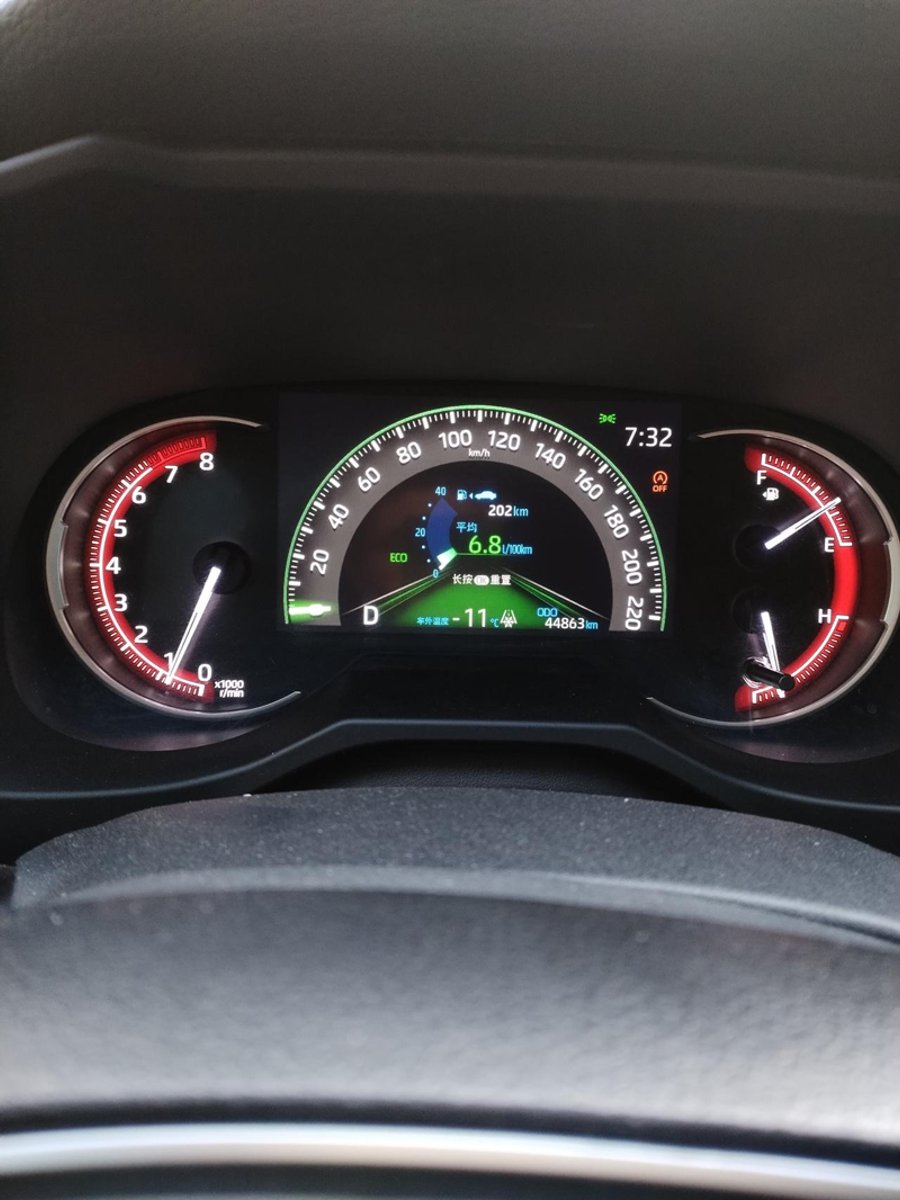 丰田RAV4荣放 各位领导同事，各位大佬们，有换变速箱油的吗，多少公里更换呀？