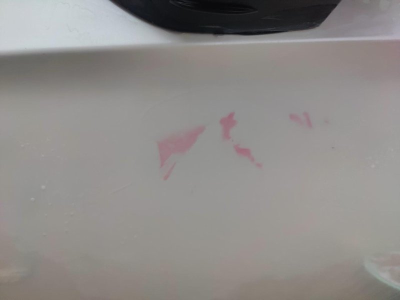 本田型格 ，红飘带掉色了怎么能清洗掉[流泪]牙膏，洗洁精都用了不行