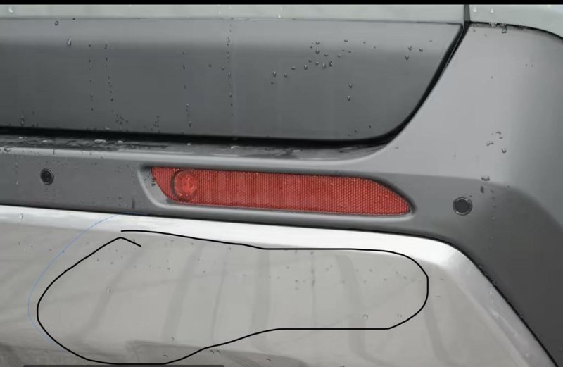 丰田RAV4荣放 车的这个位置叫什么，被蹭掉漆了怎么办，修复要多少钱