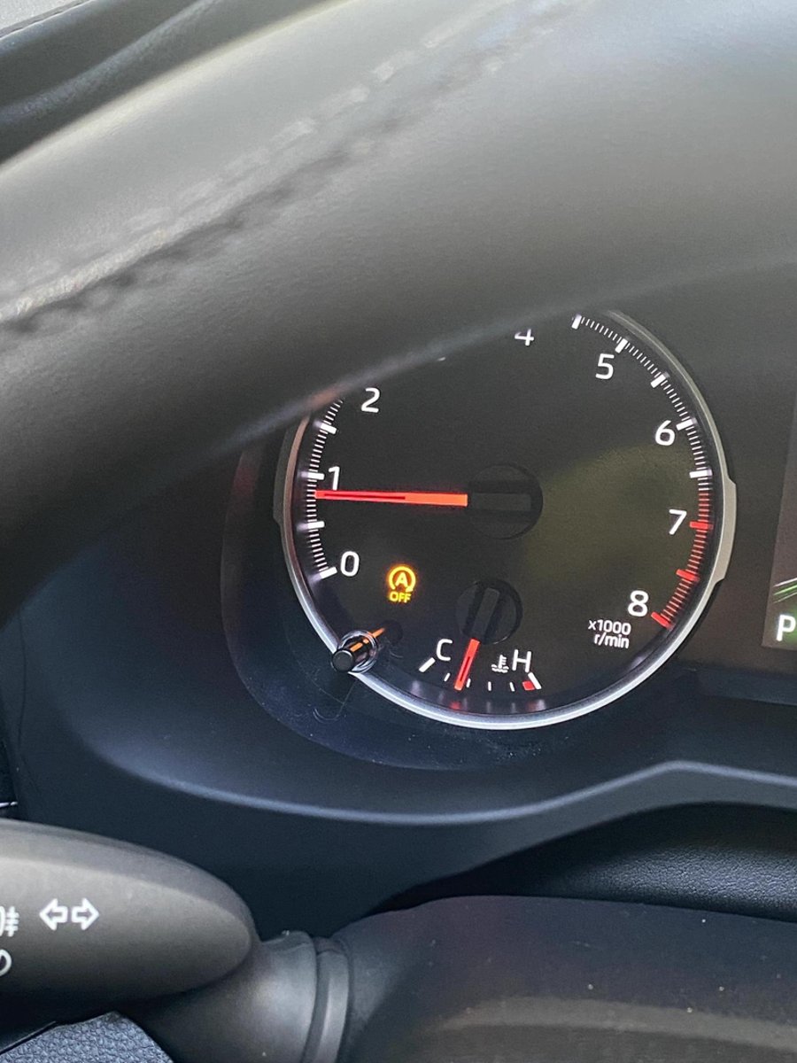 丰田RAV4荣放 新车6400公里，冷启动50秒后的转速正常吗？ 将近一千转