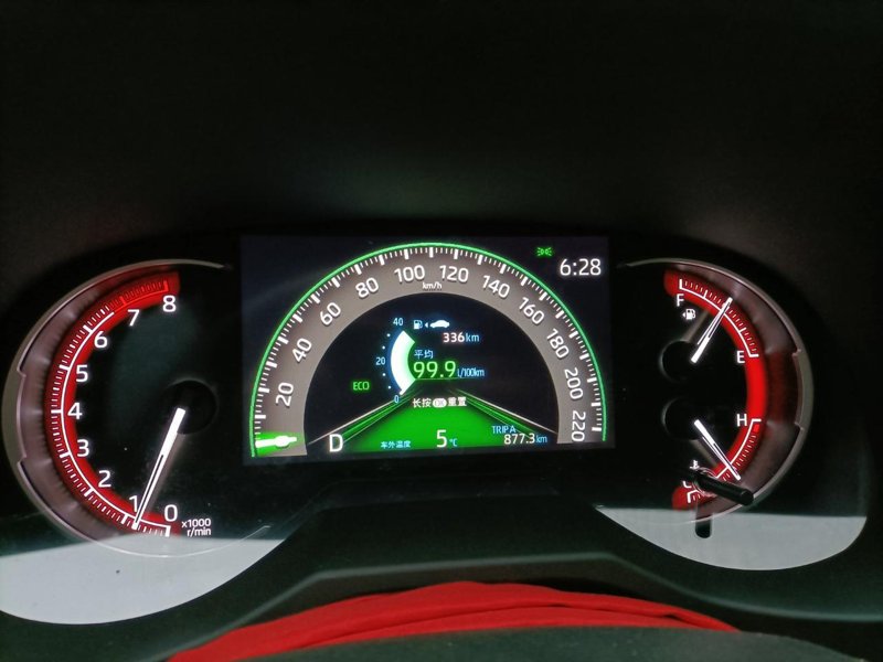 丰田RAV4荣放 用手机高德导航怎么和机车连接投屏手机上的导航屏
