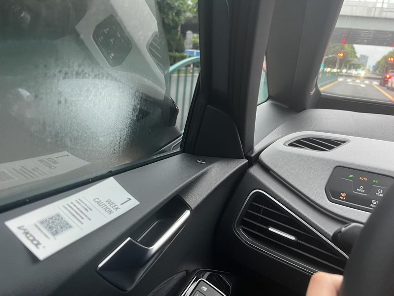 大众ID.3 ID3侧窗后视镜位子起雾，严重影响驾驶怎么办？ 除雾max，后视镜加热都开着毫无作用。只能降车窗擦雾，但