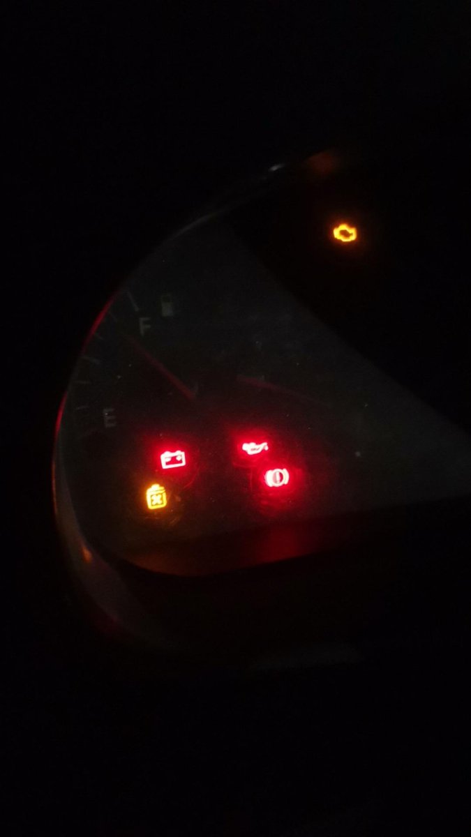 金杯海狮左下角这个黄灯是什么故障灯，车一直打不起火