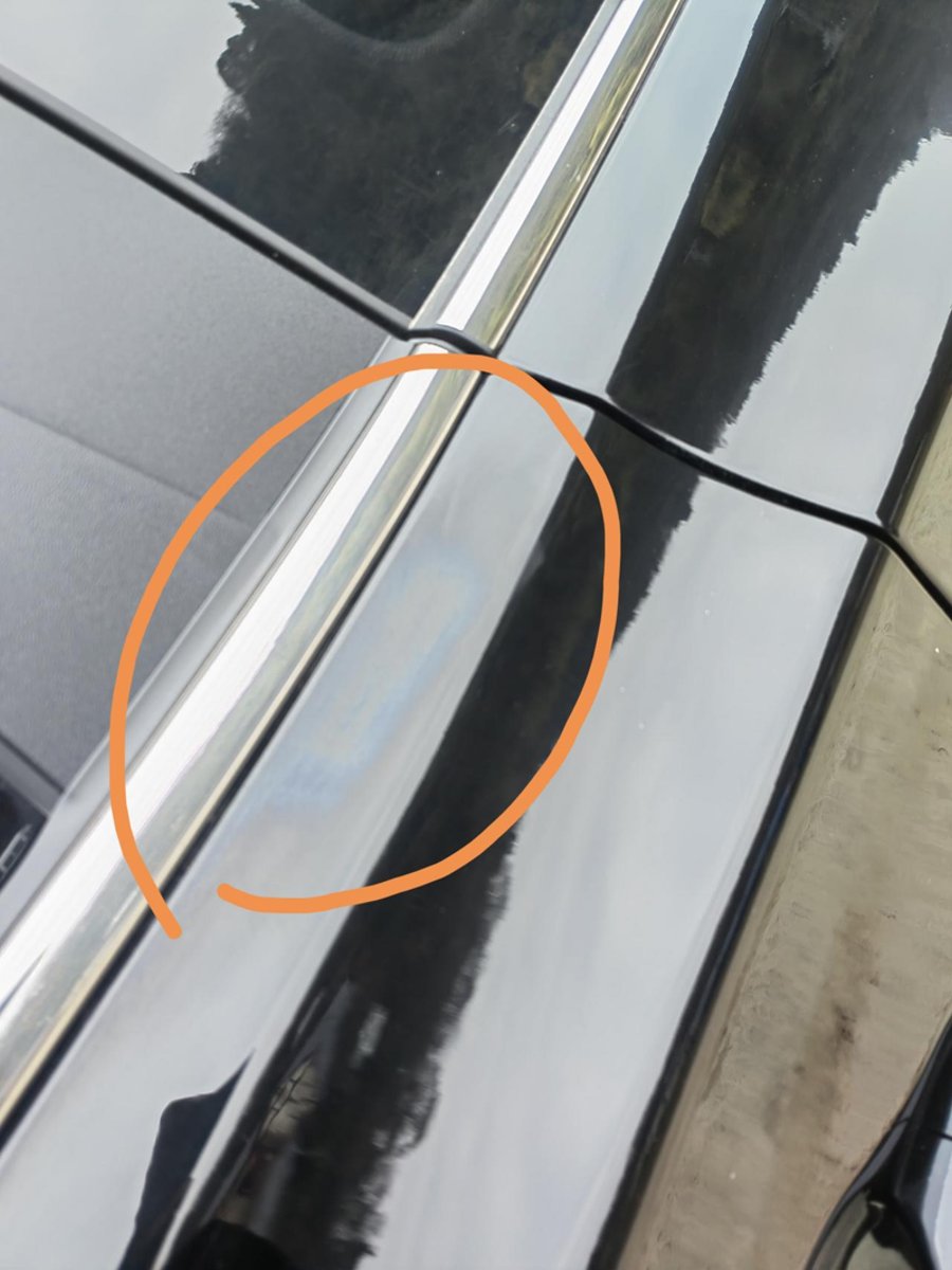 奇瑞瑞虎8 PRO 今天突然发现左后门车漆这里是花的，洗不干净，是什么原因？是车漆有损伤吗？