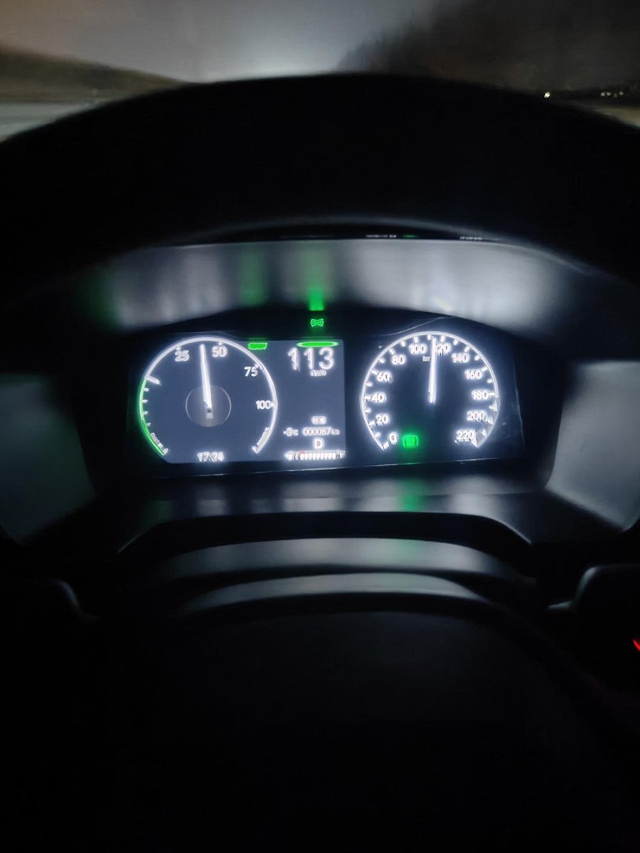 本田CR-V 刚提的轻混智尚版，转速忽高忽低，耗油现在8.2，谁有同样的经历和问题？